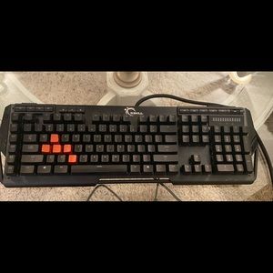 RIPJAWS G.SKILL GAMING KEYBOARD